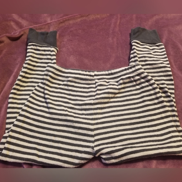 Carter's | Pajama Sets (2) | 3T | Fire Trucks| Girls | Boys | Unisex | Toddler - Picture 4 of 10